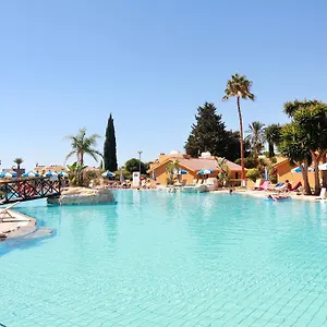 Makronisos Village Ξενοδοχείο με διαμερίσματα